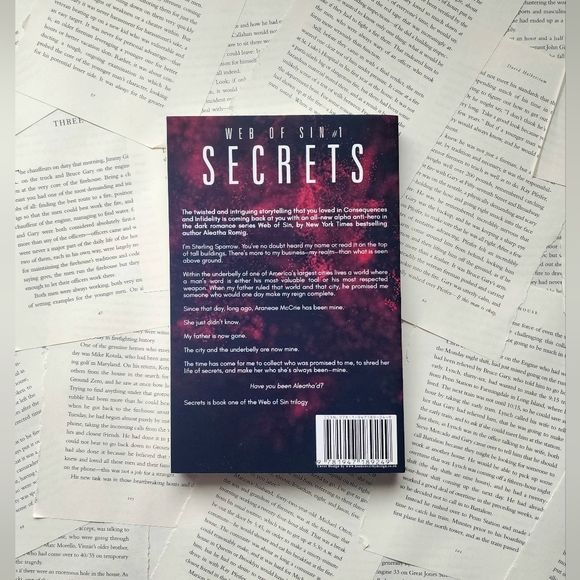 Web of sin #1 - Secrets by Aleatha Romig. Bookworm bix exclusive special edition - Picture 3 of 3